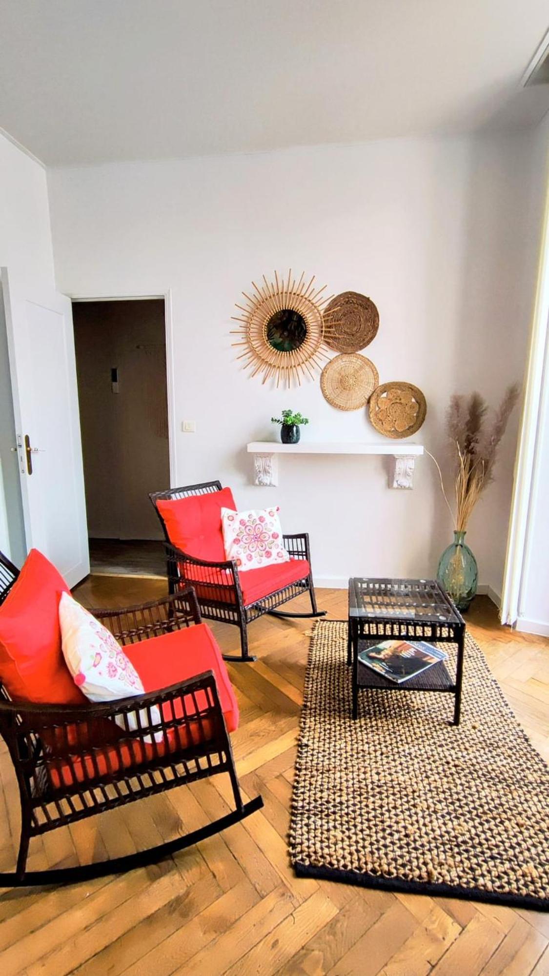 Frgk - Entire Building In Appartement *