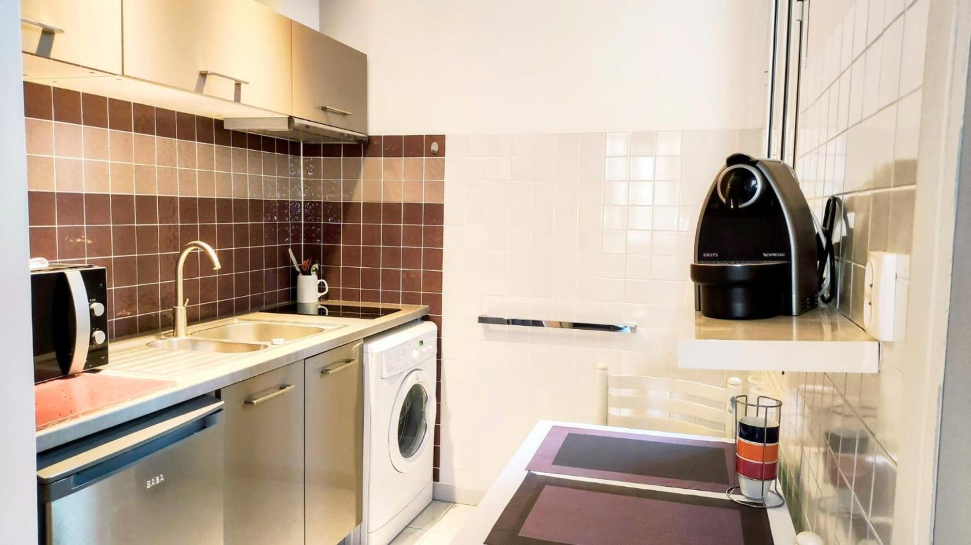 Frgk - Entire Building In Appartement Cannes