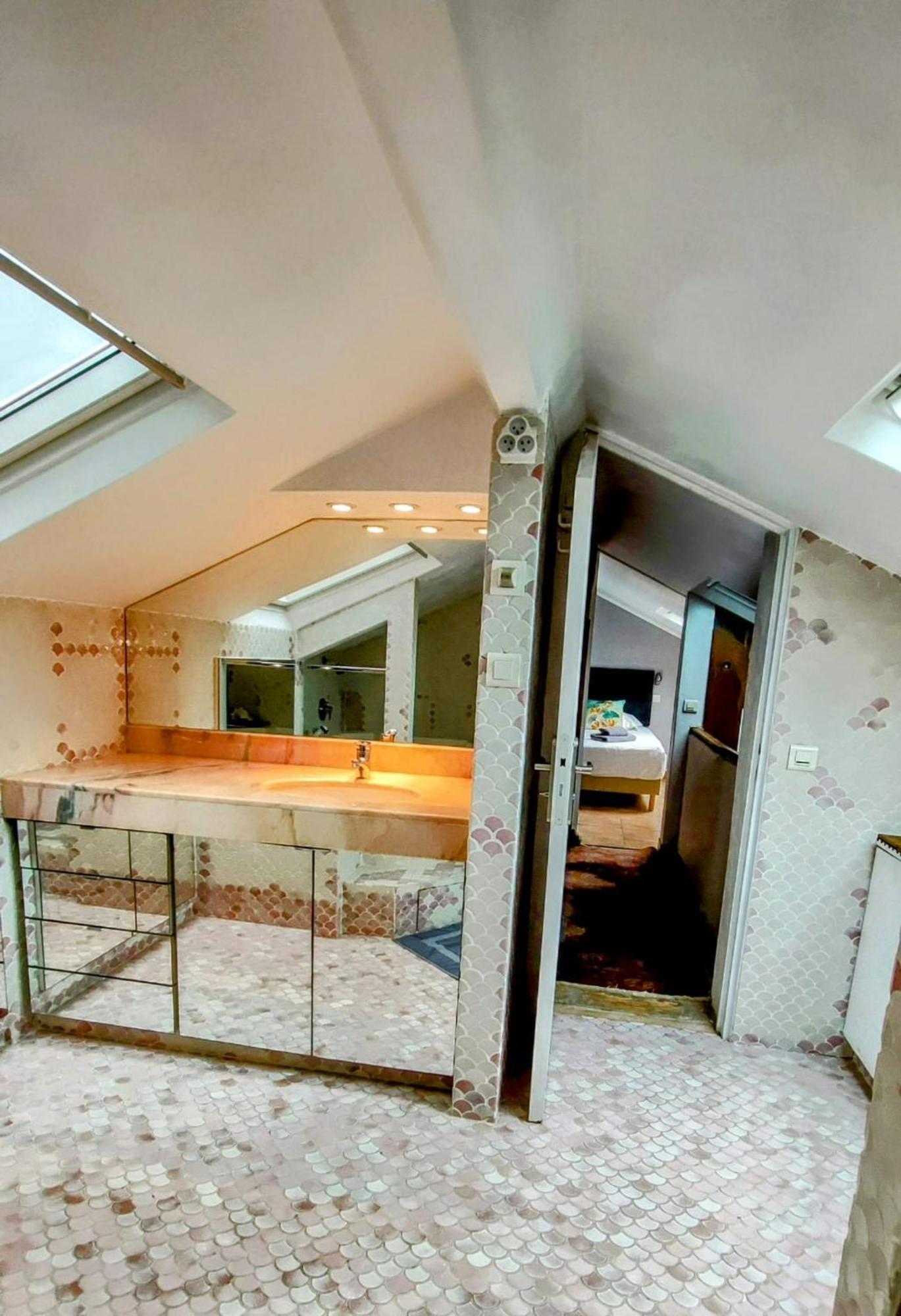 Frgk - Entire Building In Appartement *