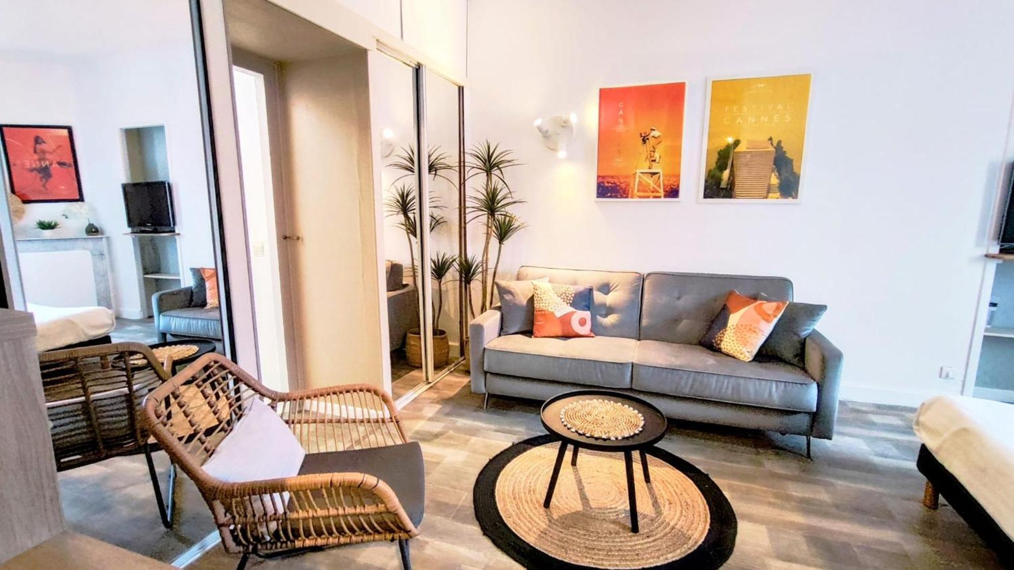 Frgk - Entire Building In Appartement Cannes