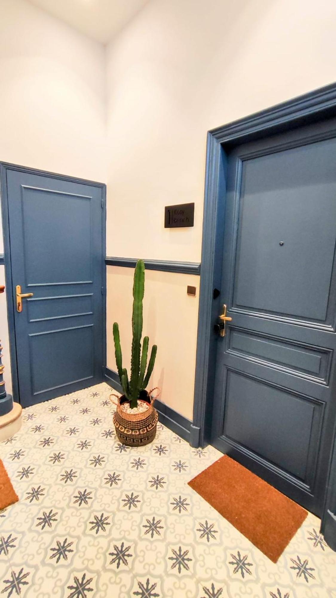 Frgk - Entire Building In Appartement Cannes